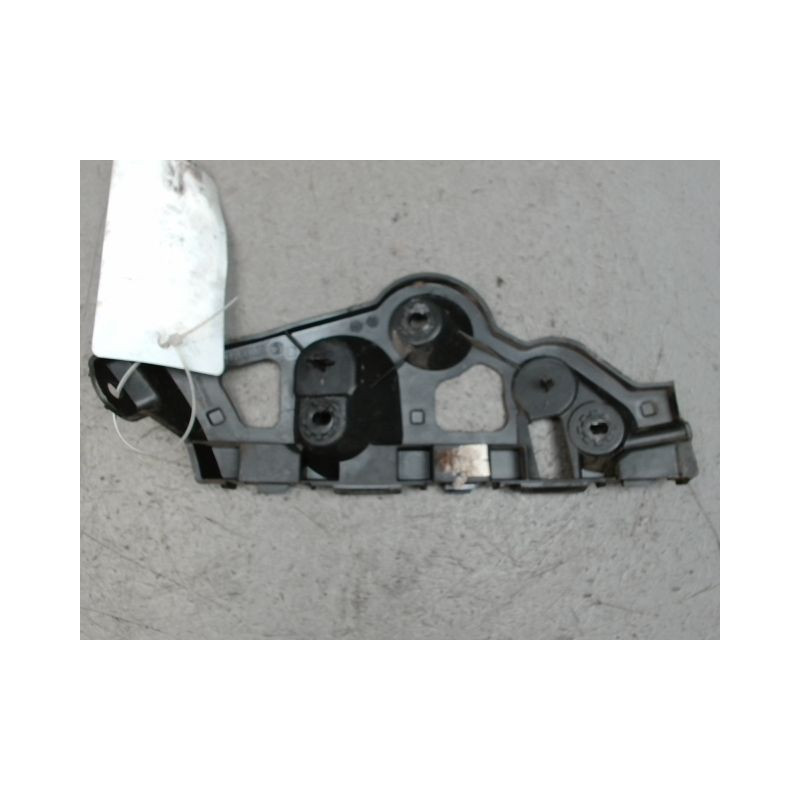 SUPPORT PARE-CHOC ARD DACIA SANDERO