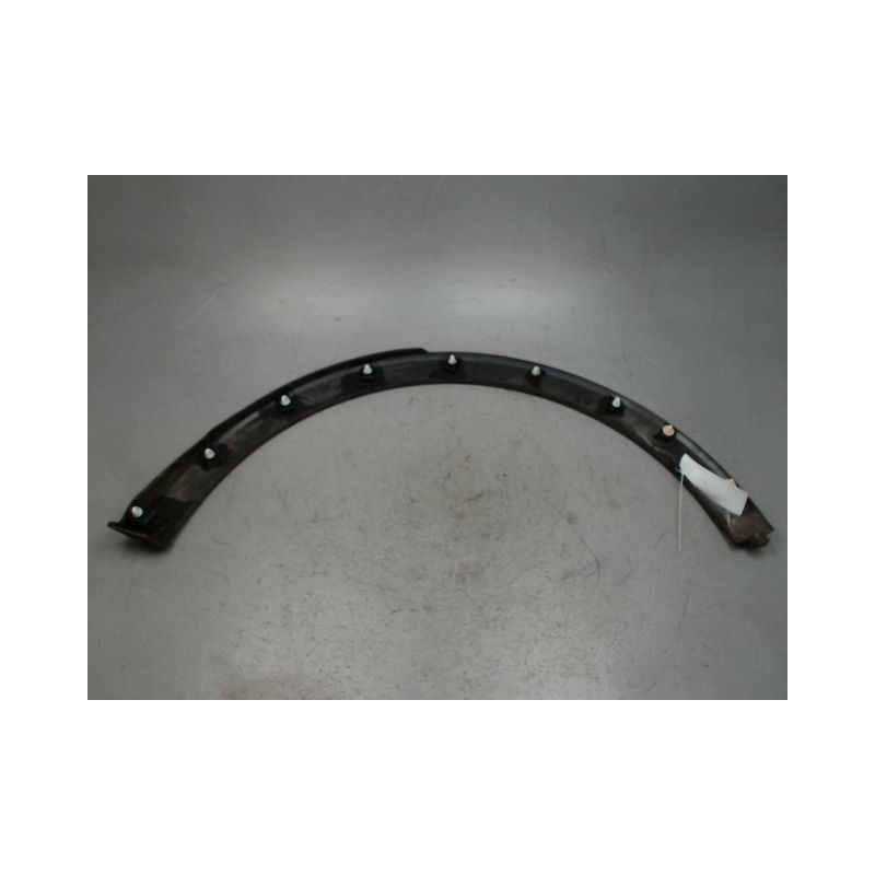 ELARGISSEUR AILE ARRIERE DROIT RENAULT CAPTUR