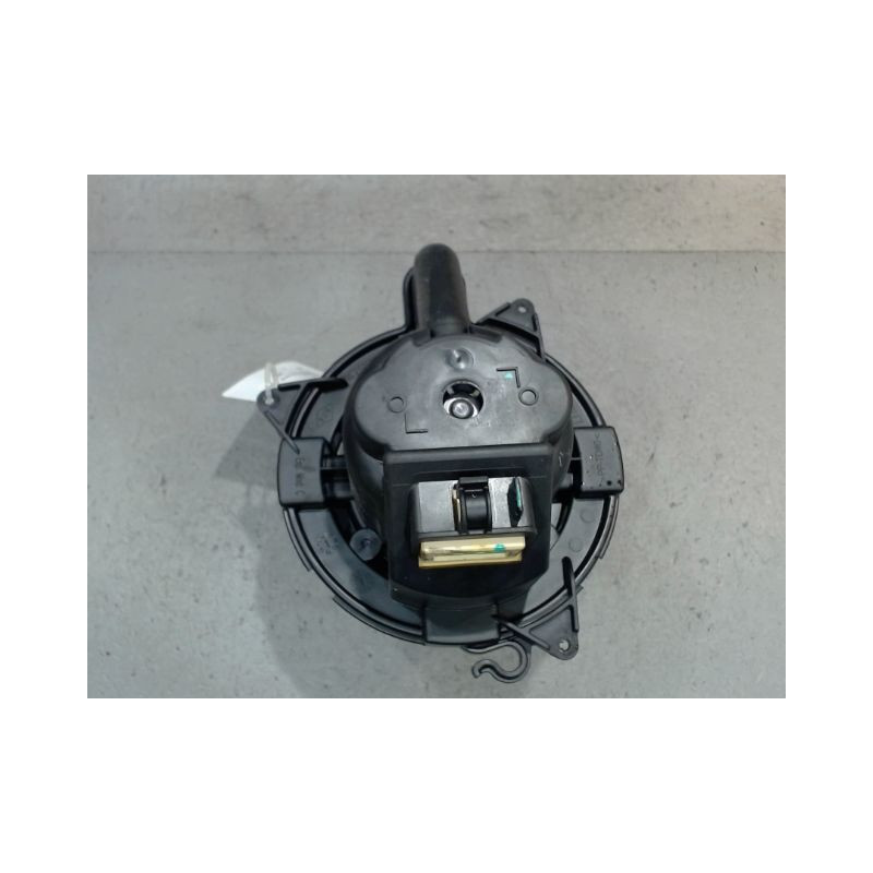 MOTEUR VENTILATEUR CHAUFFAGE DACIA SANDERO