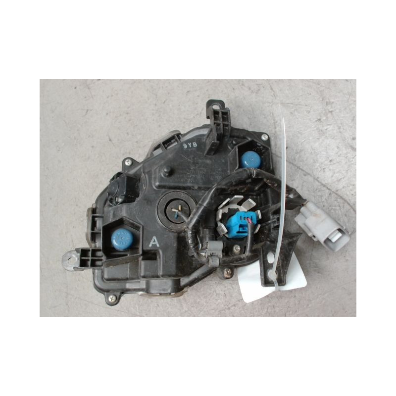 PHARE ANTIBROUILLARD AVANT DROIT LEXUS UX250H