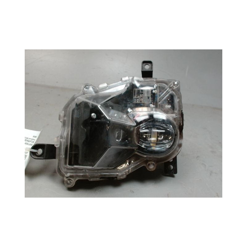 PHARE ANTIBROUILLARD AVANT GAUCHE LEXUS UX250H