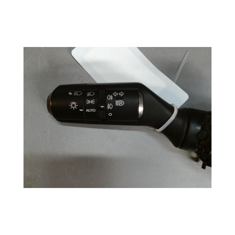 COMMANDE CLIGNOTANT LEXUS UX250H