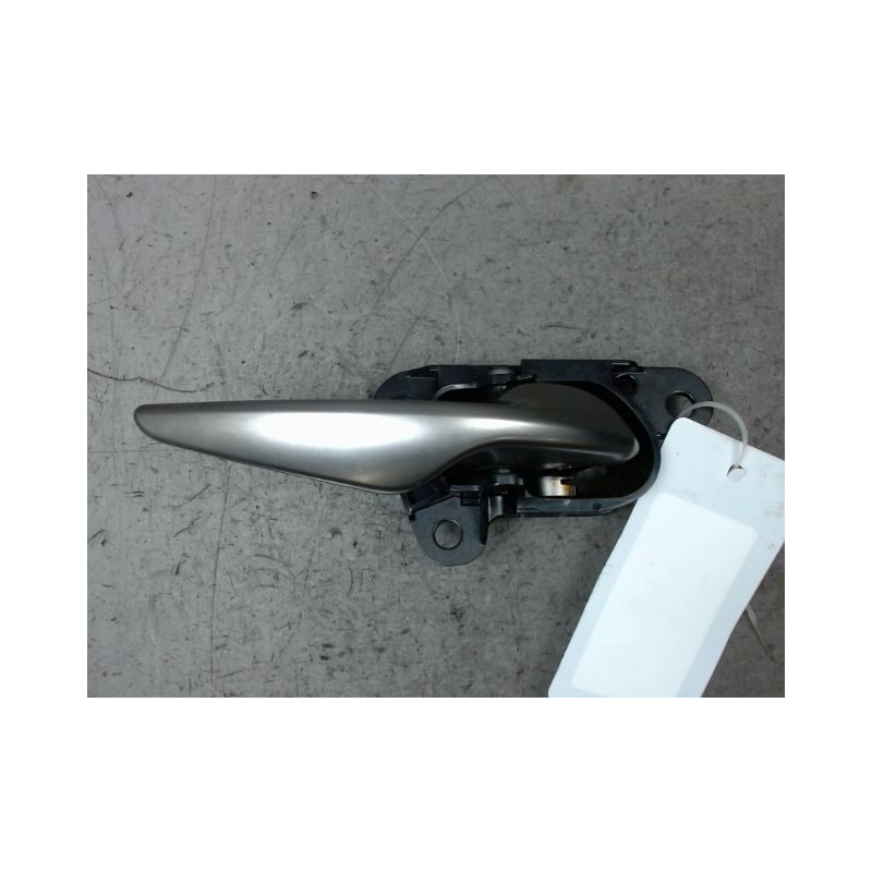 POIGNEE INTERIEURE PORTE AVANT DROIT LEXUS UX250H