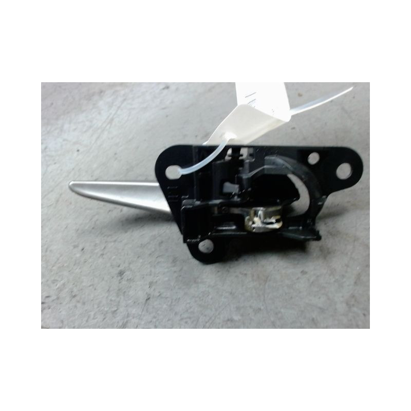 POIGNEE INTERIEURE PORTE AVANT GAUCHE LEXUS UX250H