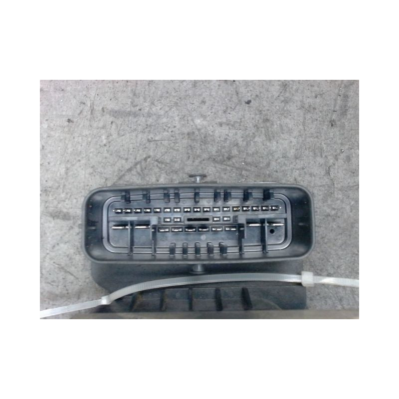 UNITE HYDRAULIQUE ABS LEXUS UX250H