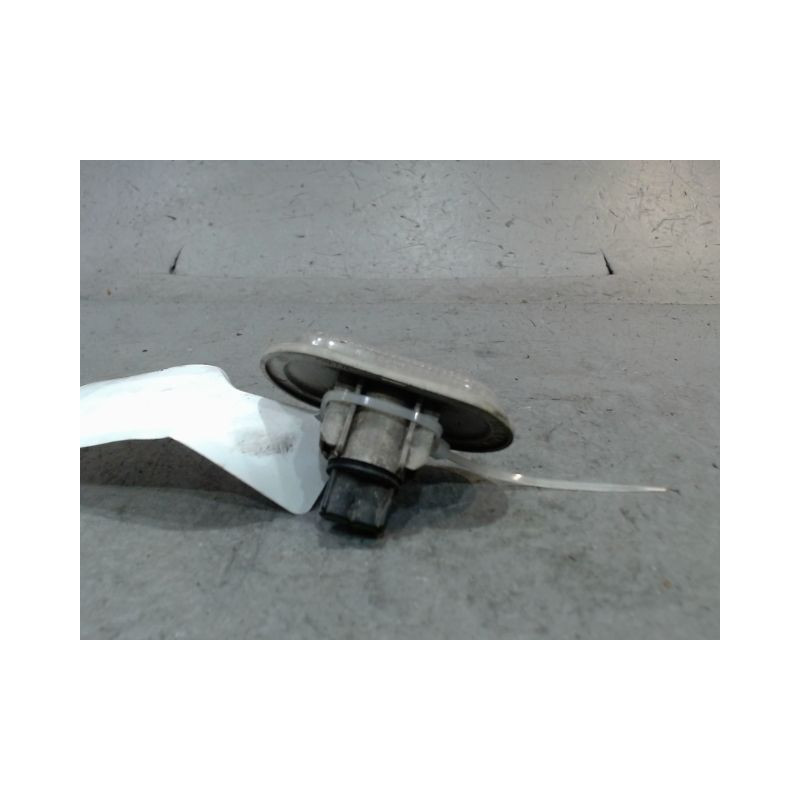 REPETITEUR AILE DROIT RENAULT TRAFIC