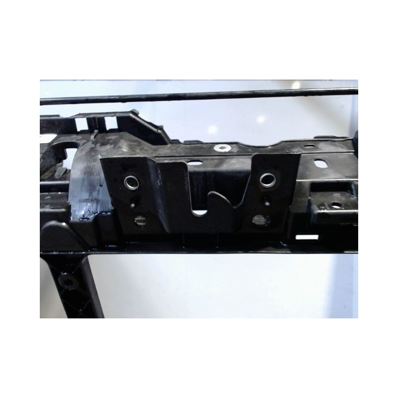 FACE AVANT FORD B-MAX