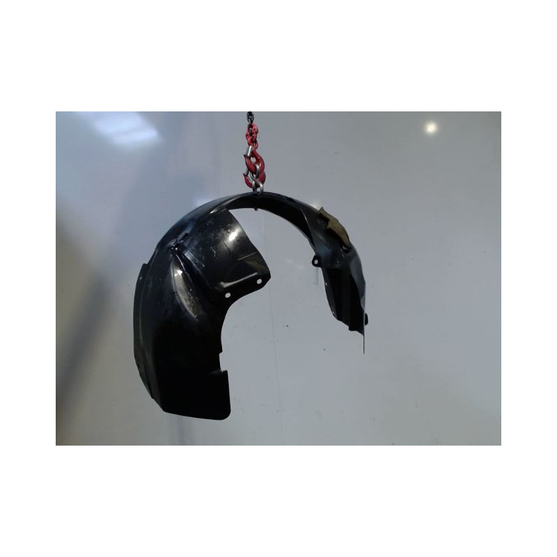 PARE-BOUE AVANT DROIT FORD B-MAX