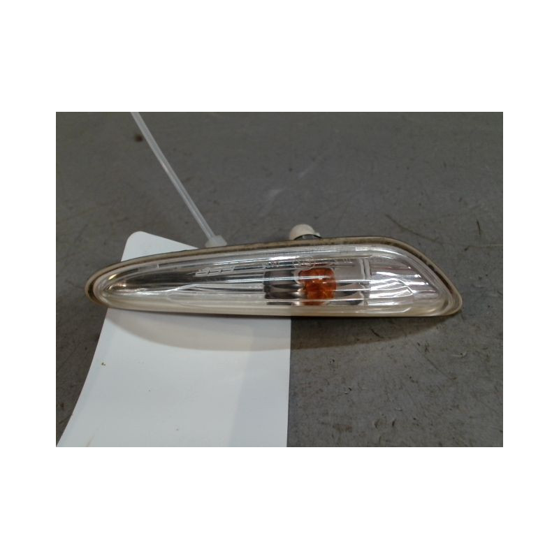 REPETITEUR AILE DROIT B.M.W. X3