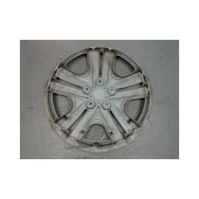 ENJOLIVEUR DE ROUE PEUGEOT 208