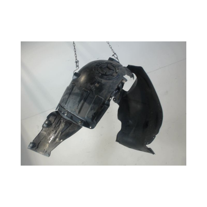 PARE-BOUE AVANT GAUCHE MERCEDES CLASSE A