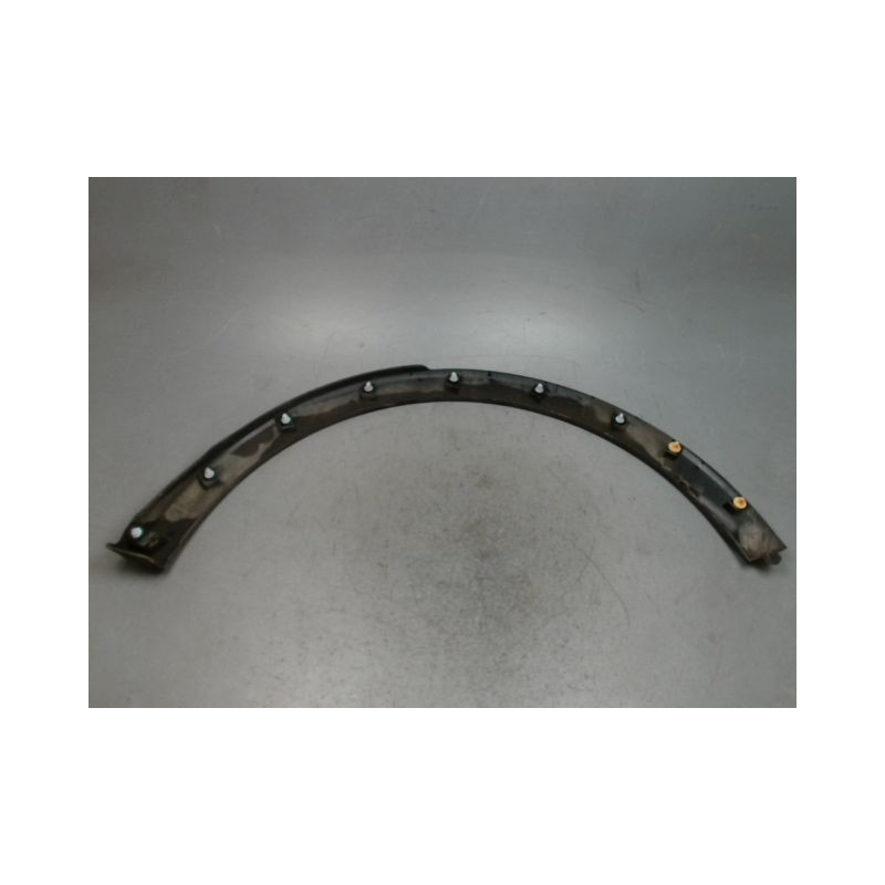 ELARGISSEUR AILE ARRIERE DROIT RENAULT CAPTUR