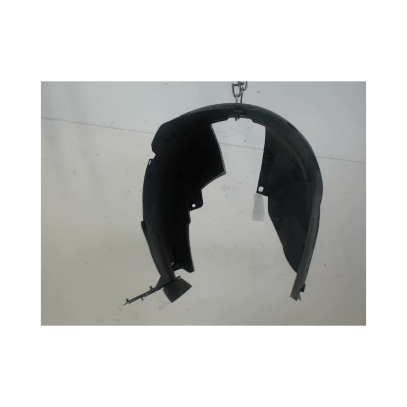 PARE-BOUE AVANT GAUCHE DACIA SANDERO