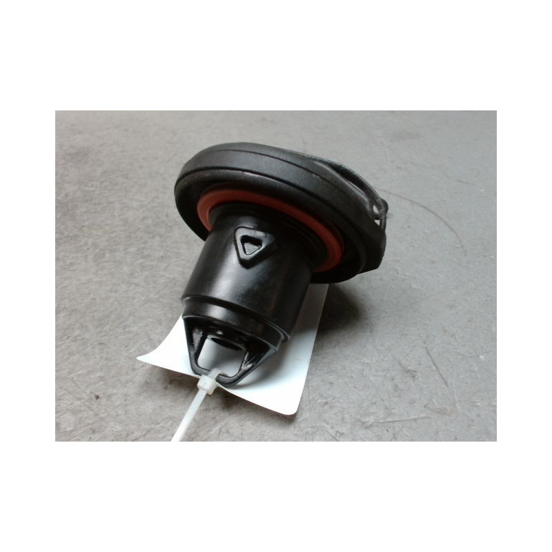 BOUCHON RESERVOIR A CARBURANT FIAT PUNTO