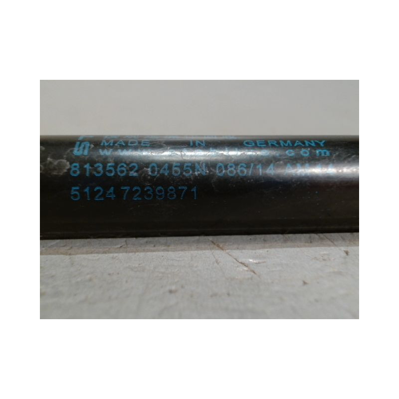 VERIN HAYON D B.M.W. SERIE 1