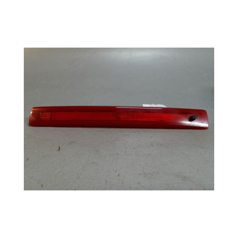 FEUX STOP SUPPLEMENTAIRE RENAULT CLIO
