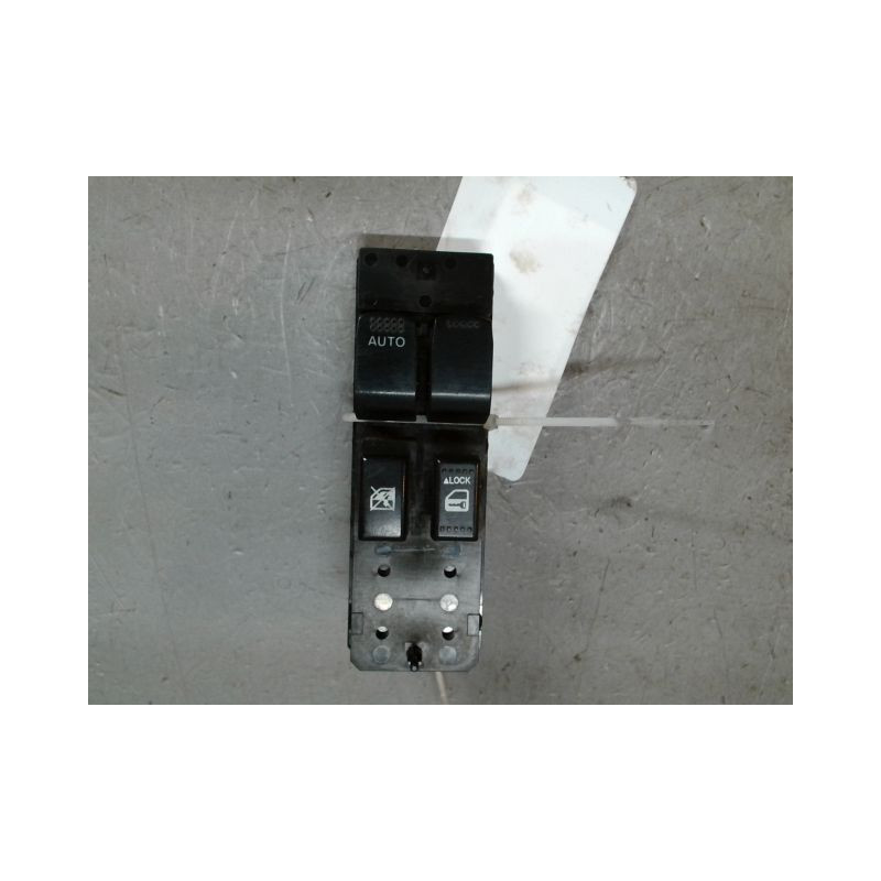 COMMANDE LEVE-GLACE PORTE AVG SUZUKI SPLASH