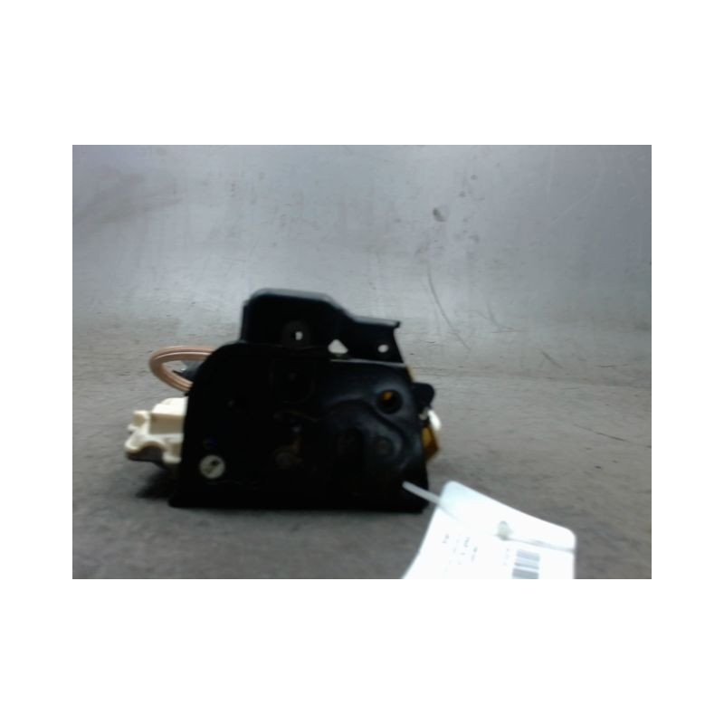 SYSTEME CONDAMNATION AVANT DROIT AUDI A3