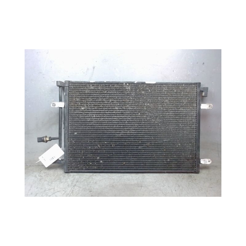 CONDENSEUR CLIMATISATION AUDI A4 AVANT 04-08