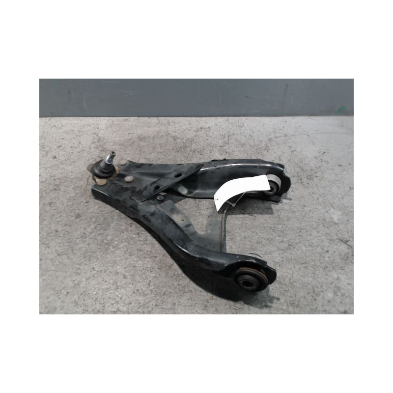 TRIANGLE INFERIEUR AVANT GAUCHE DACIA DUSTER