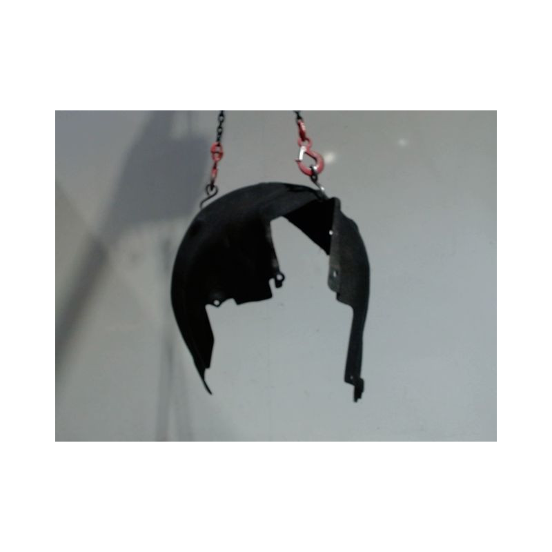 PARE-BOUE ARRIERE DROIT B.M.W. SERIE 3