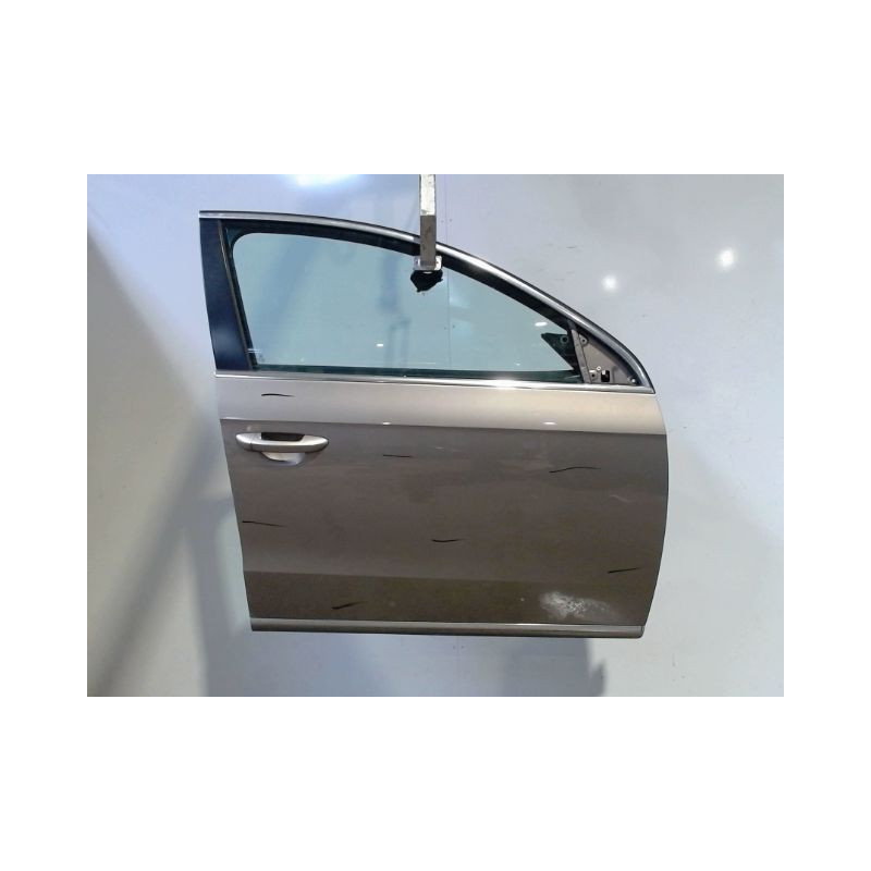 PORTE AVANT DROIT VOLKSWAGEN PASSAT 2010-