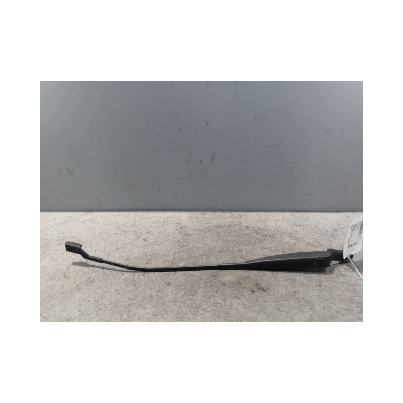 BRAS ESSUIE-GLACE AVANT DROIT FIAT 500 2007-