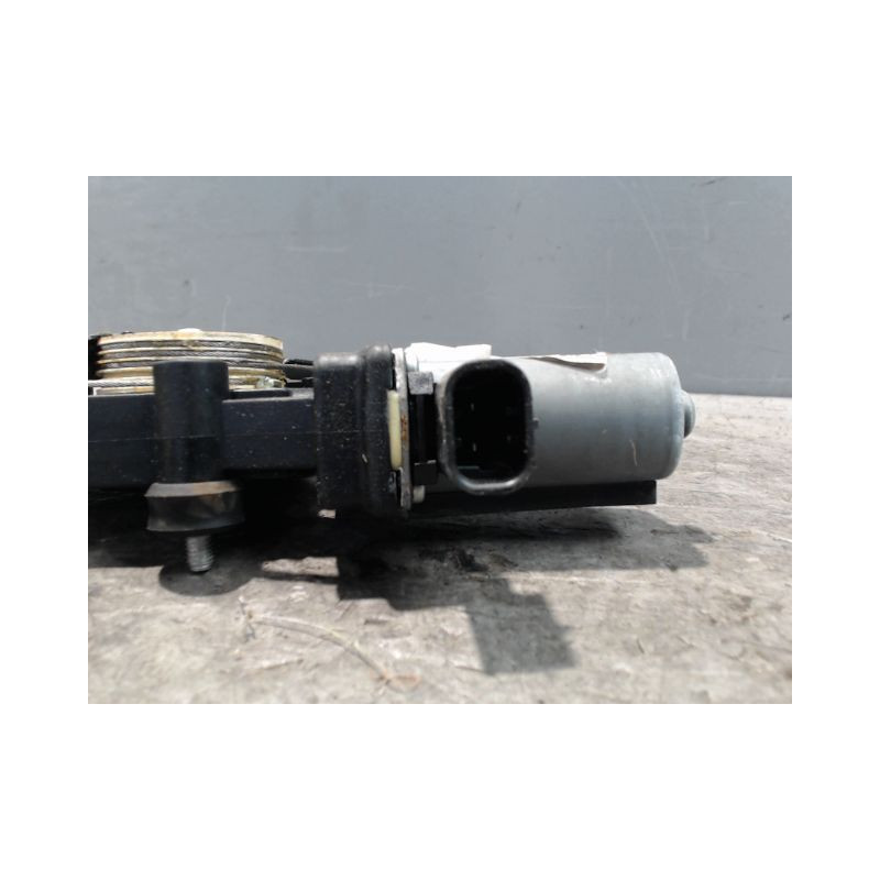 MECANISME+MOTEUR LEVE-GLACE AVANT DROIT FIAT 500 2007-