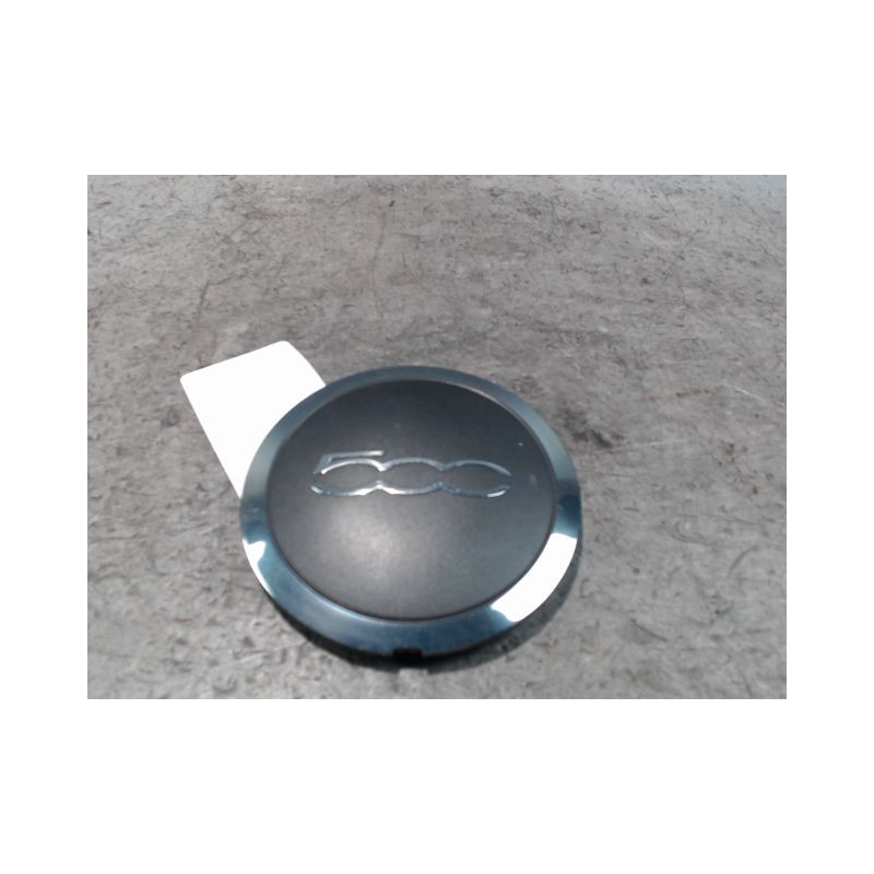 ENJOLIVEUR DE ROUE FIAT 500 2007-