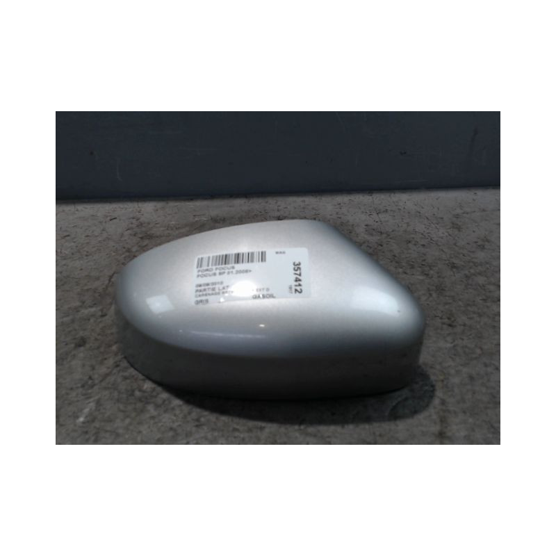 CARENAGE RETROVISEUR EXTERIEUR DROIT FORD FOCUS 2008-