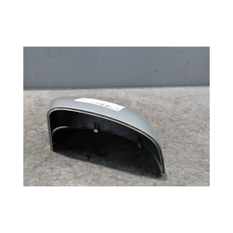 CARENAGE RETROVISEUR EXTERIEUR DROIT FORD FOCUS 2008-