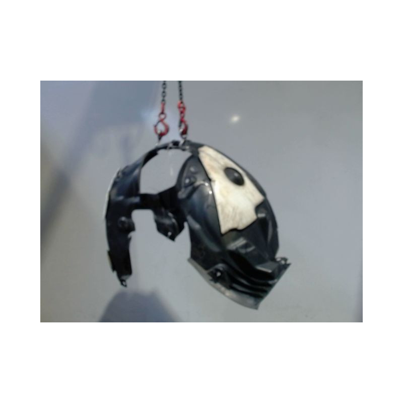 PARE-BOUE AVANT DROIT RENAULT MEGANE III 2008-