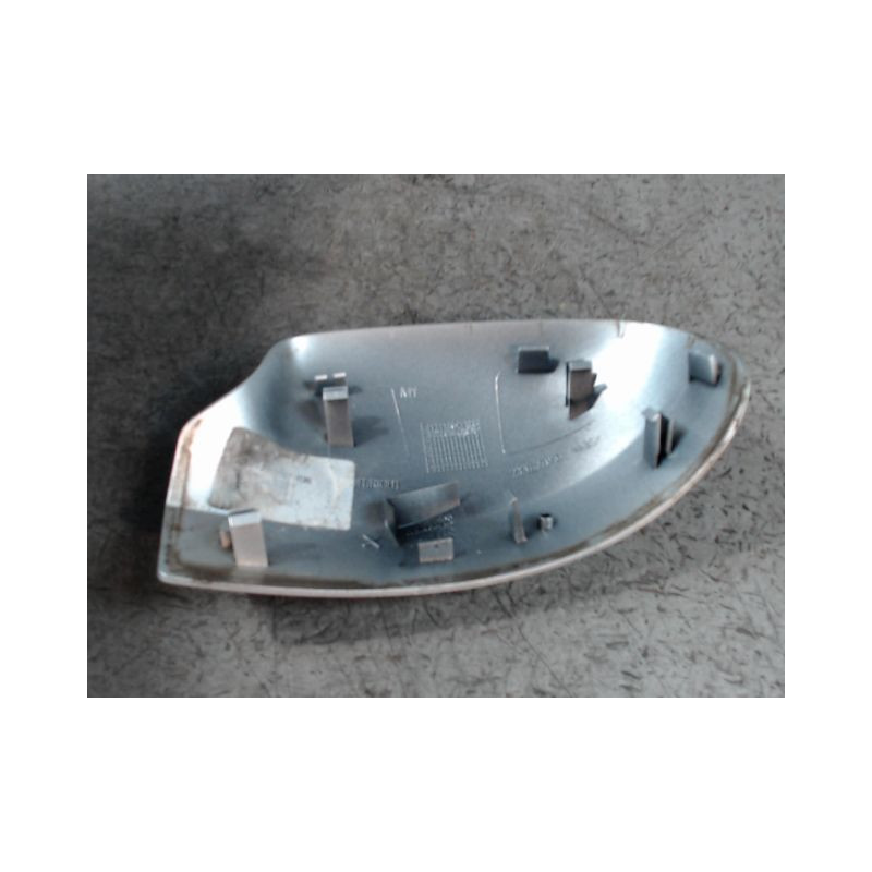 CARENAGE RETROVISEUR EXTERIEUR DROIT DACIA SANDERO 2008-