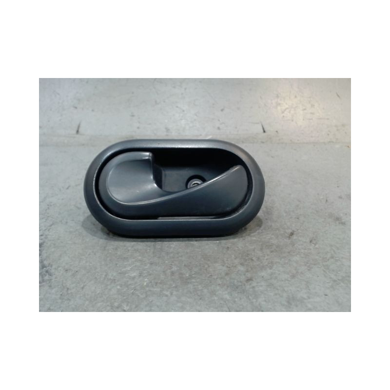 POIGNEE INTERIEURE PORTE AVANT GAUCHE DACIA DOKKER