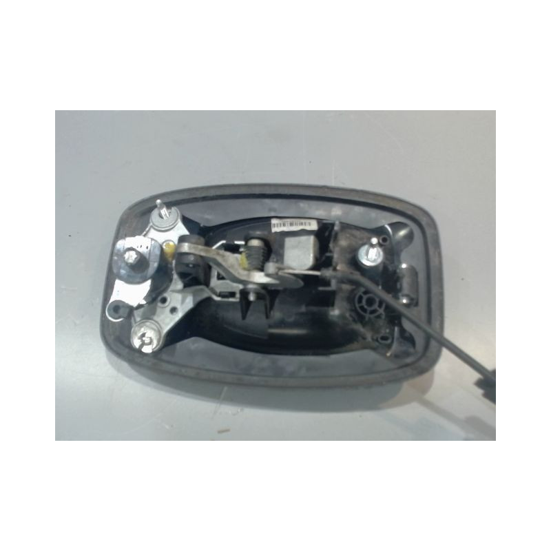 POIGNEE EXTERIEURE PORTE AVANT GAUCHE IVECO 35S18