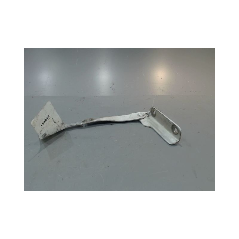 COMPAS DROIT CAPOT DACIA SANDERO