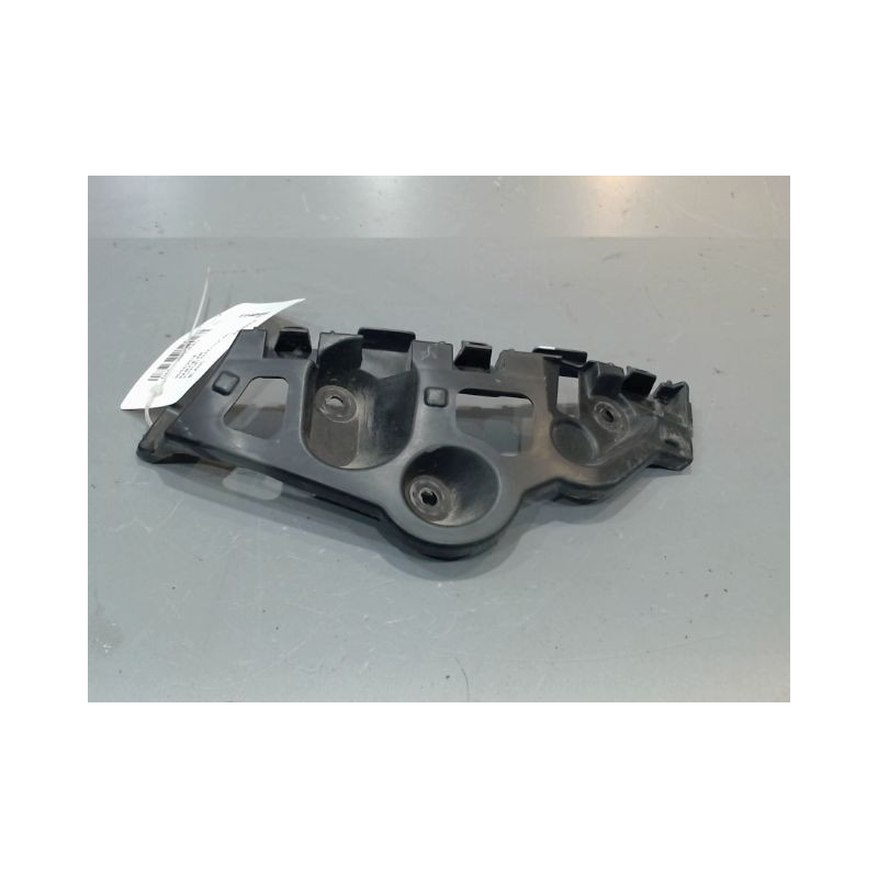 SUPPORT PARE-CHOC ARD DACIA SANDERO