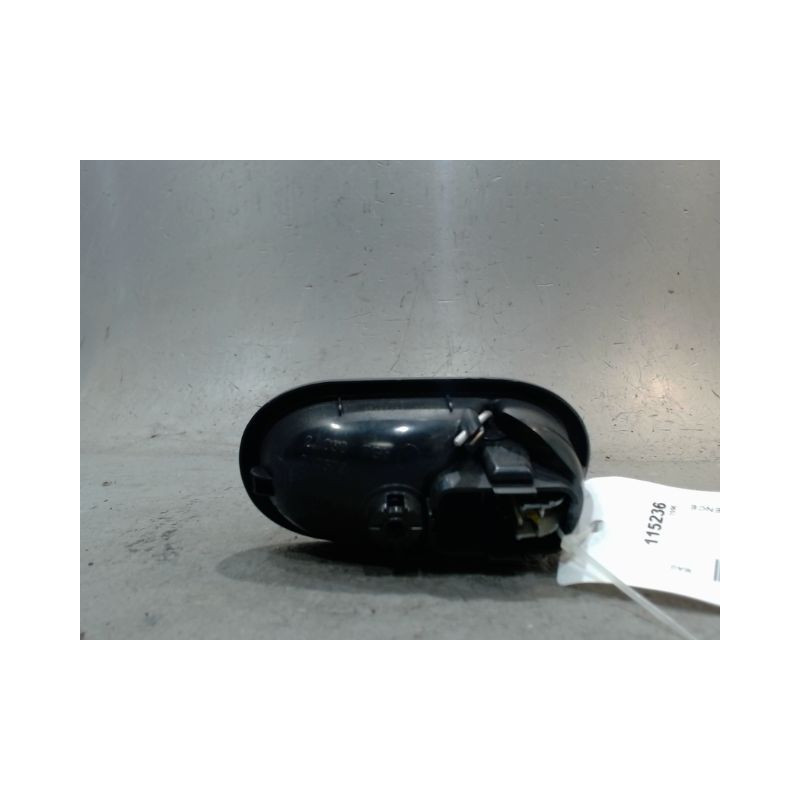 POIGNEE INTERIEURE PORTE AVANT GAUCHE RENAULT KANGOO