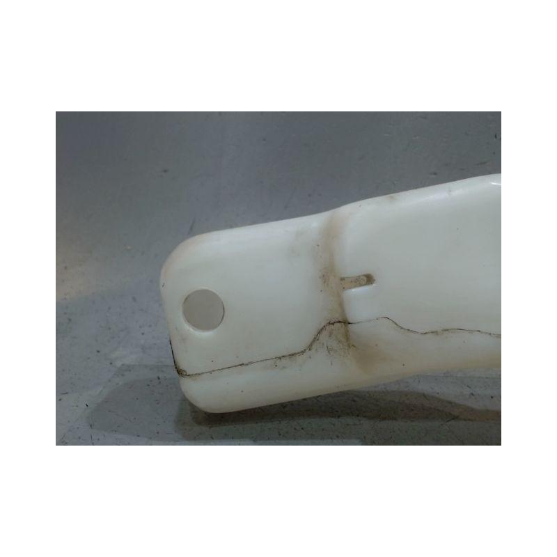RESERVOIR LAVE-GLACE AVANT FORD FIESTA