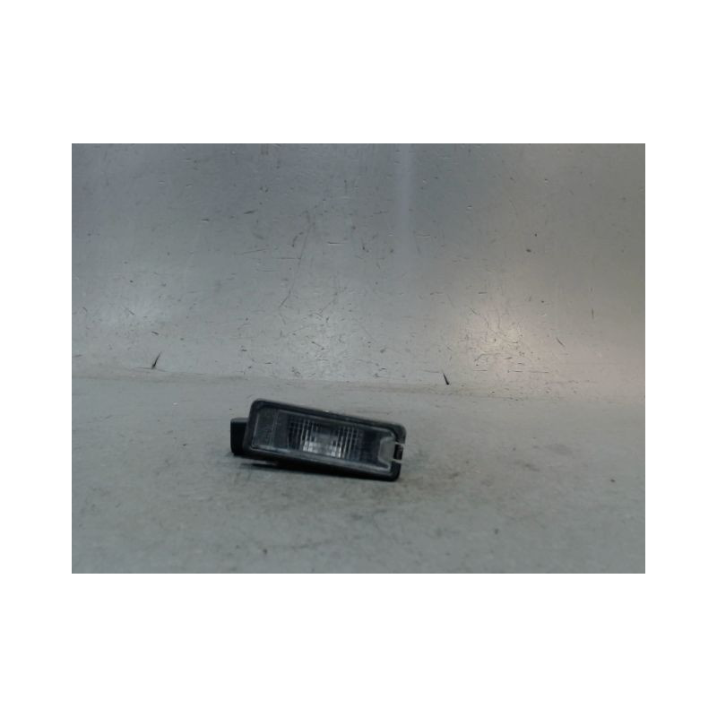 ECLAIREUR PLAQUE DE POLICE DROIT VOLKSWAGEN POLO