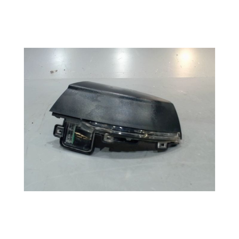 REPETITEUR RETROVISEUR DROIT VOLKSWAGEN POLO