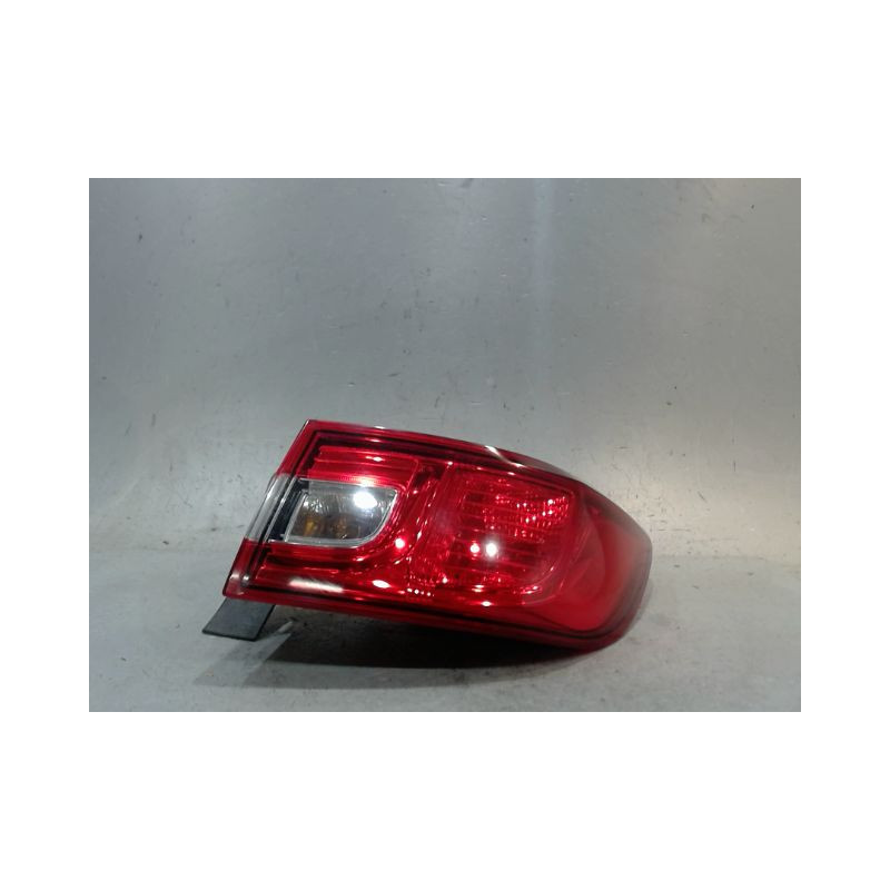 FEU ARRIERE DROIT RENAULT CLIO