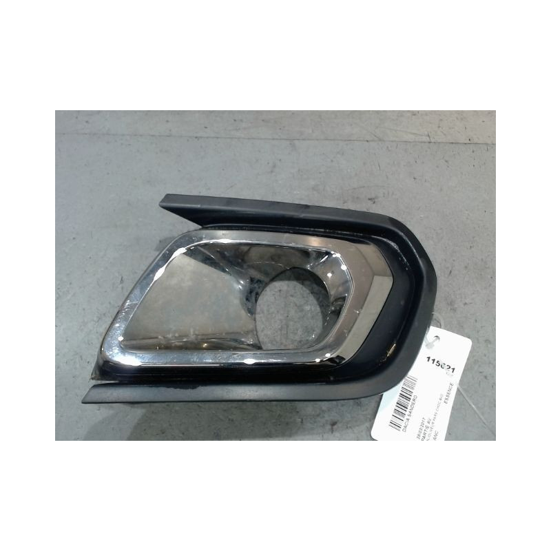 ENJOLIVEUR PARE-CHOC AVD DACIA SANDERO