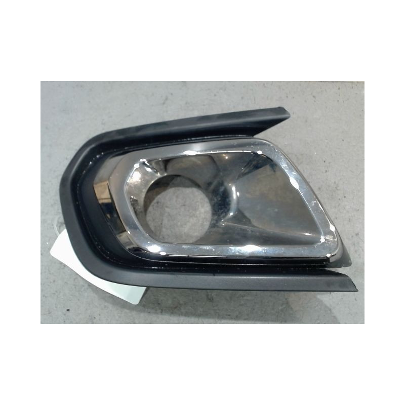 ENJOLIVEUR PARE-CHOC AVG DACIA SANDERO