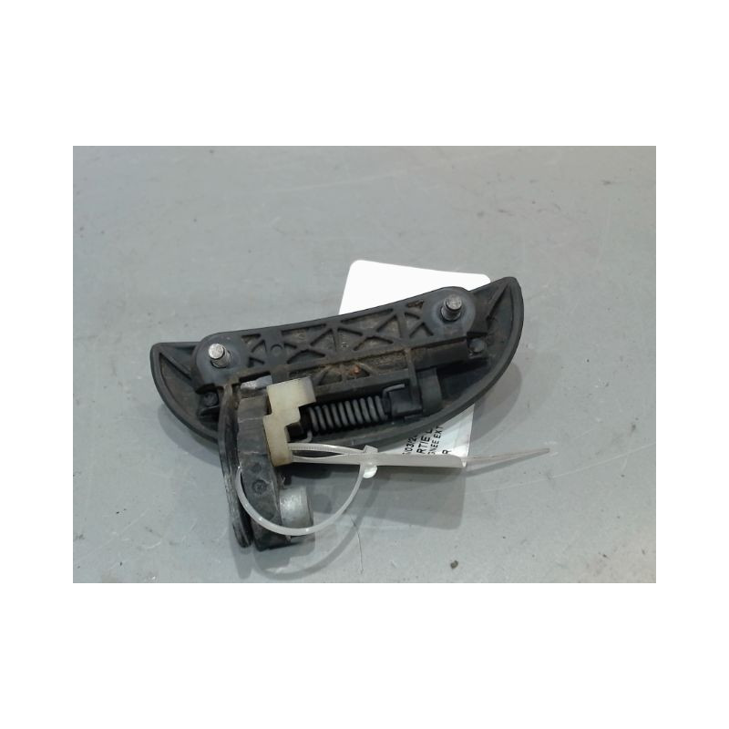 POIGNEE EXTERIEURE PORTE AVANT DROIT TOYOTA AYGO