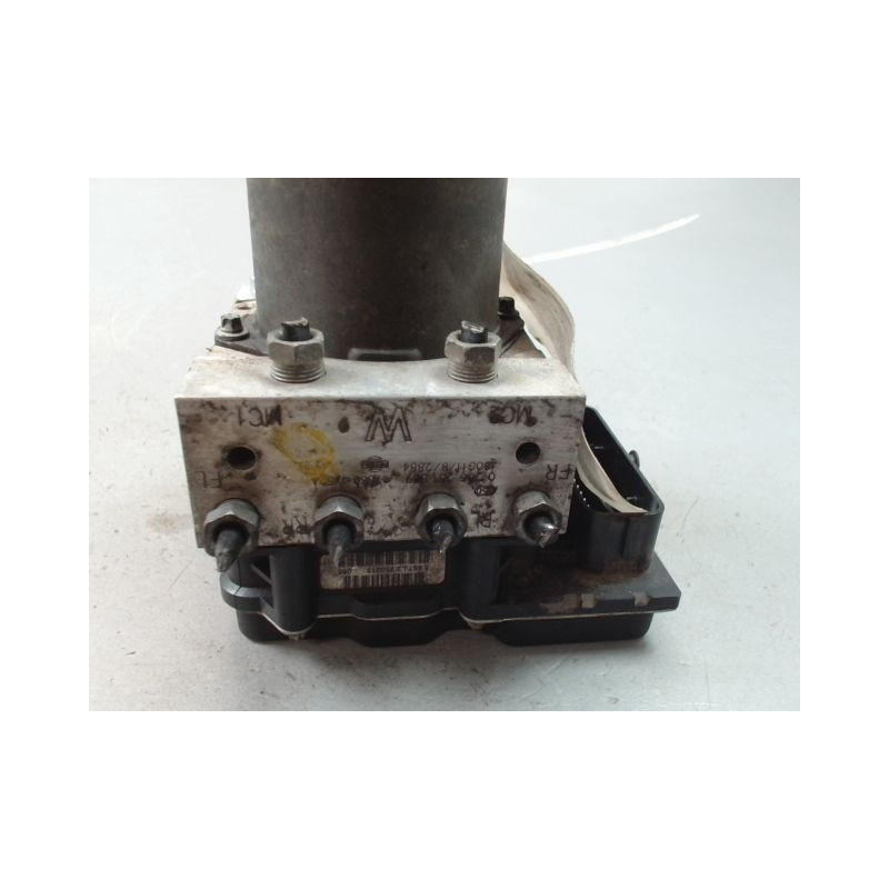 UNITE HYDRAULIQUE ABS NISSAN NV200