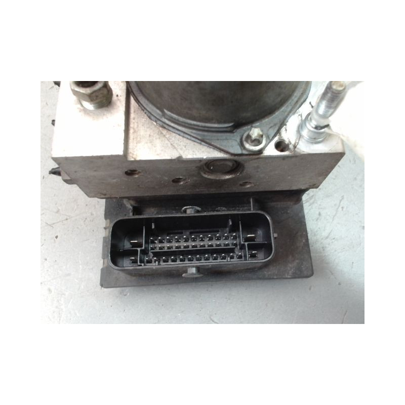 UNITE HYDRAULIQUE ABS NISSAN NV200