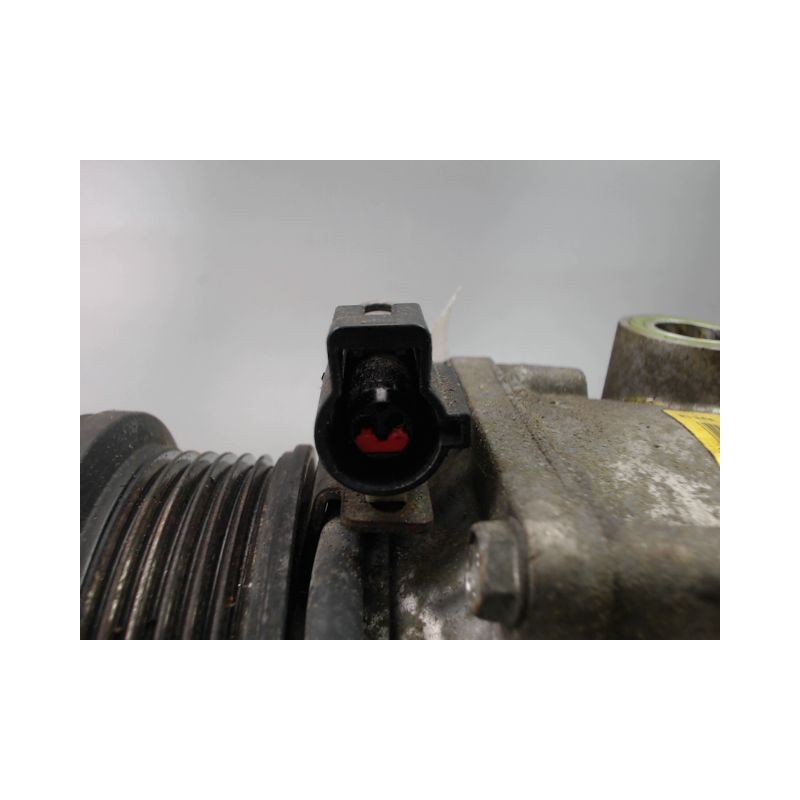 COMPRESSEUR AIR CONDITIONNE FORD FIESTA VI Phase 1 2008-2012