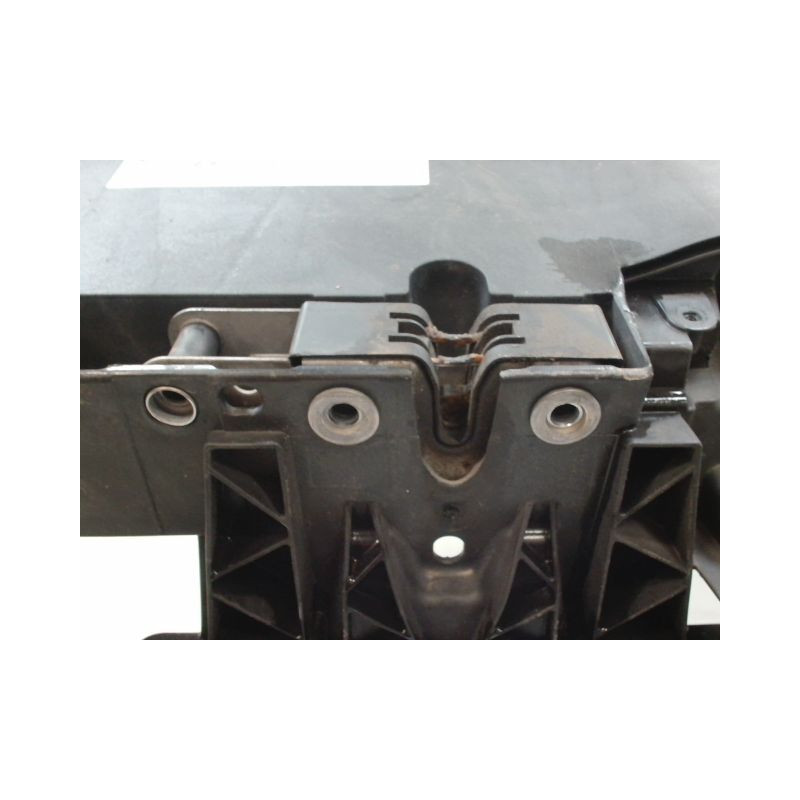 FACE AVANT VOLKSWAGEN GOLF VI (1K) 2008-2013