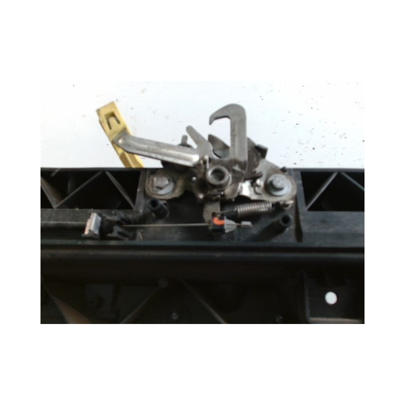 FACE AVANT PEUGEOT PARTNER